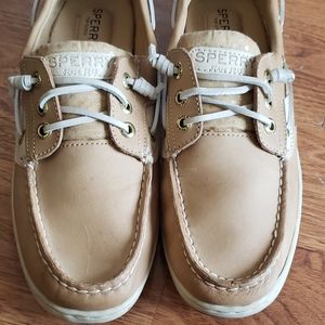 Gold polka dot Sperry's